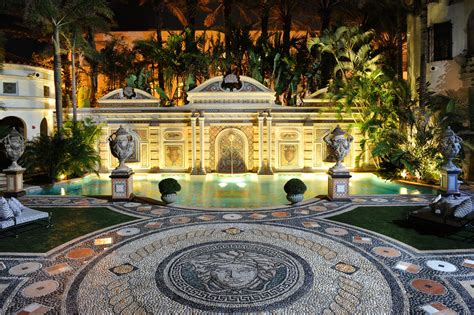 gianni Versace mansion dinner